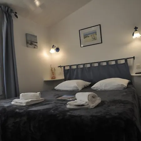 Hotel L’Émeraude Les Portes-en-Re Extérieur photo